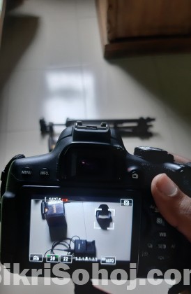 Canon 750D